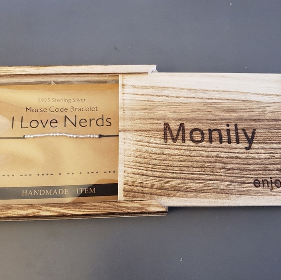 I Love Nerds Morse Code Handmade Bracelet in Wooden Box - Picture 2 of 8